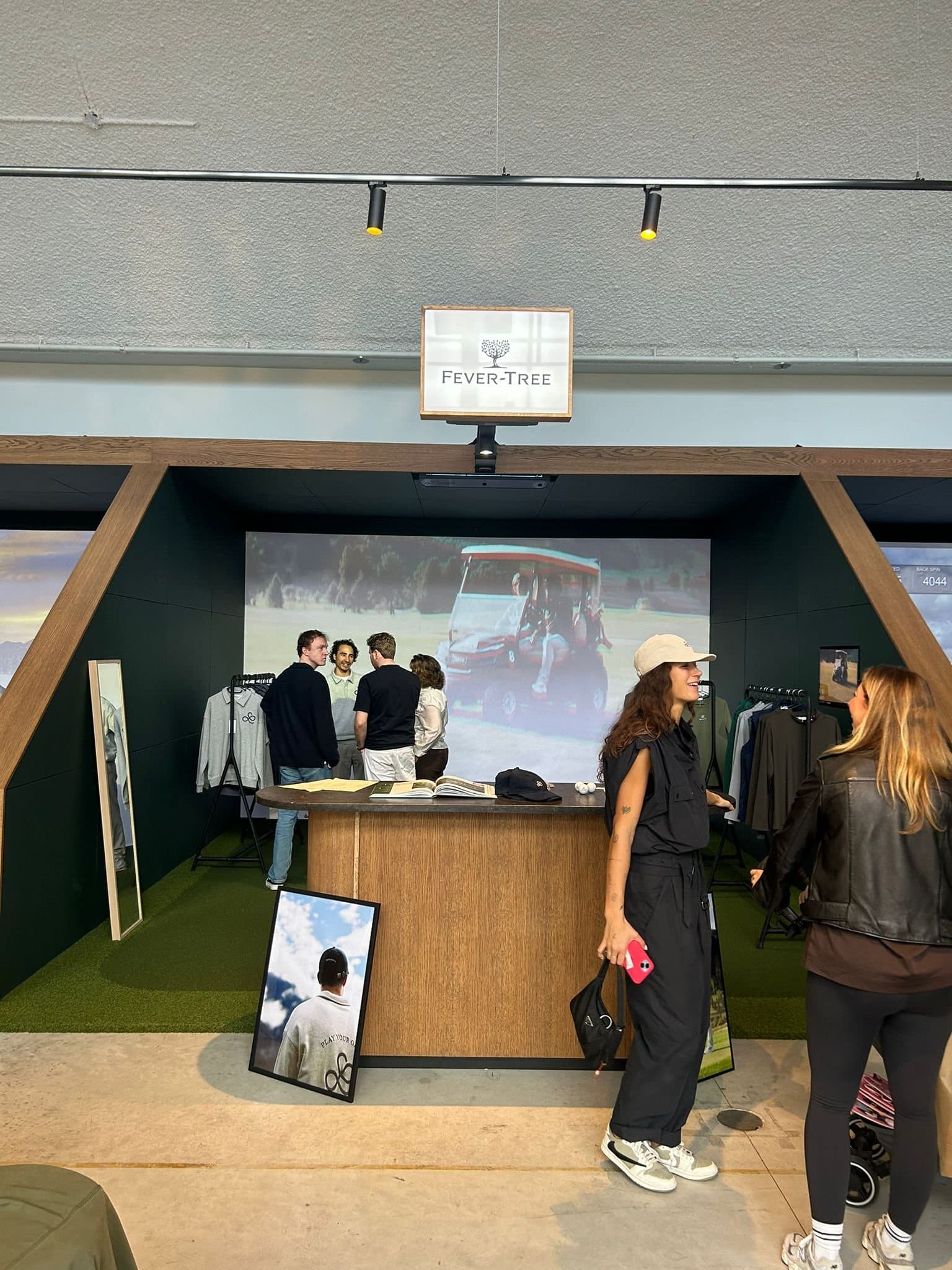 Sla je slag voor het goede doel — Rotary RIO x School's Cool Amsterdam